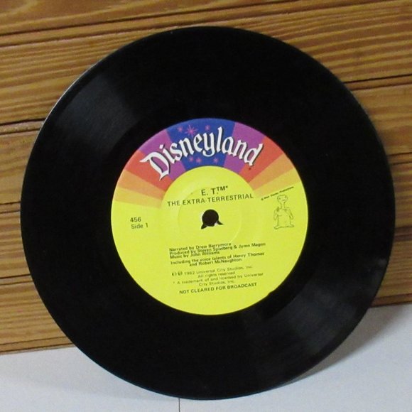 1982 E T The Extra-Terrestrial Read-Along Book and Record Set - Picture 4 of 5